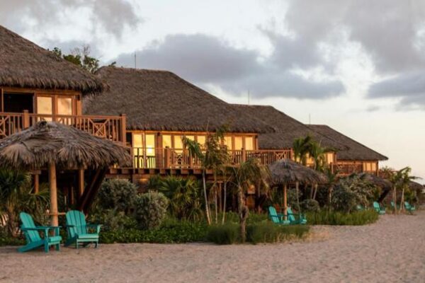 Luxury Prefabricated Beach House in the Caribbean (11) Luxury Prefabricated Beach House in the Caribbean (11)