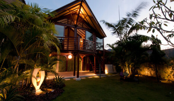 Sustainable Prefabricated Wooden Bungalow in Bali